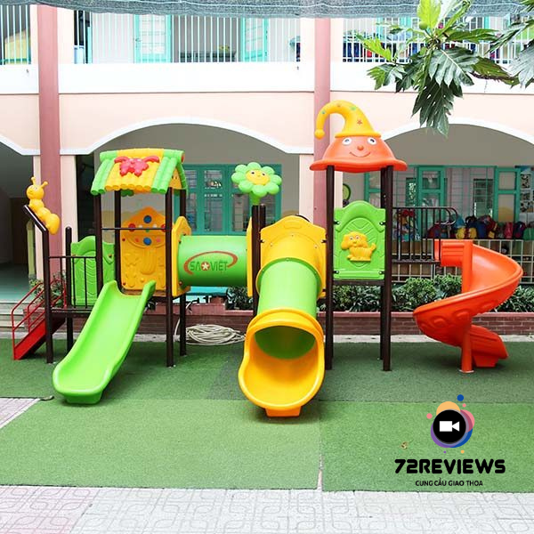 Cầu trượt là trò chơi được nhiều bé yêu thích