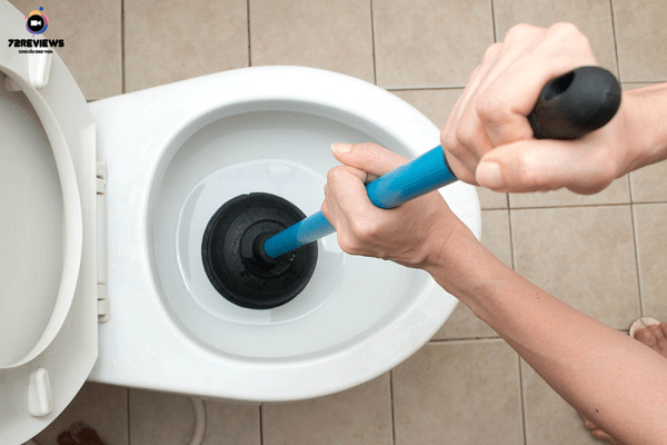 Chế độ bảo hành sẽ an tâm hơn khi sử dụng thông tắc bồn cầu