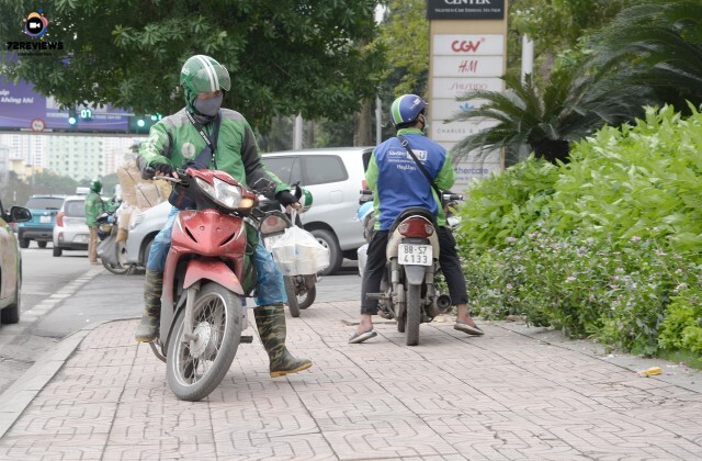 Là một người tài xế giao hàng cũng cần phải có khả năng giao tiếp tốt