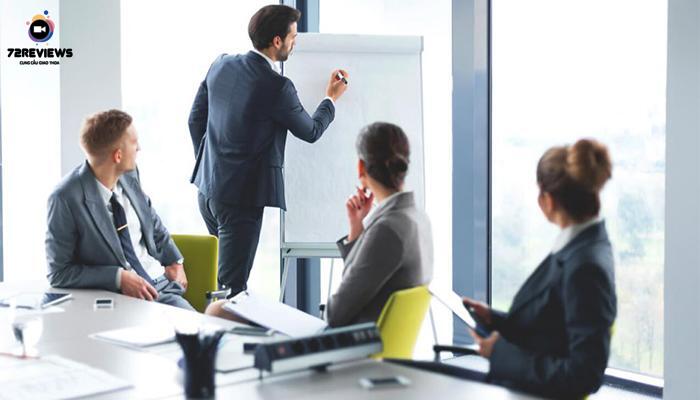 Nhân viên kinh doanh cần biết cách lên kế hoạch và thuyết trình